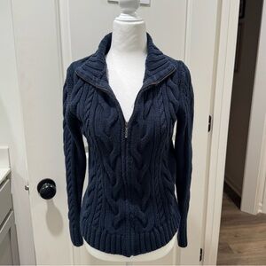 Vintage L.L. Bean Navy Cable Knit Sweater‎